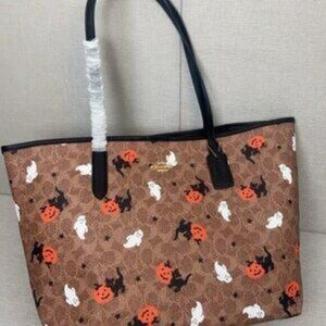 Coach Tote In Signature Canvas With Halloween Bag